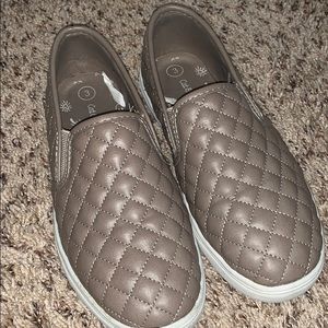 Girls Cat & Jack shoes 👟